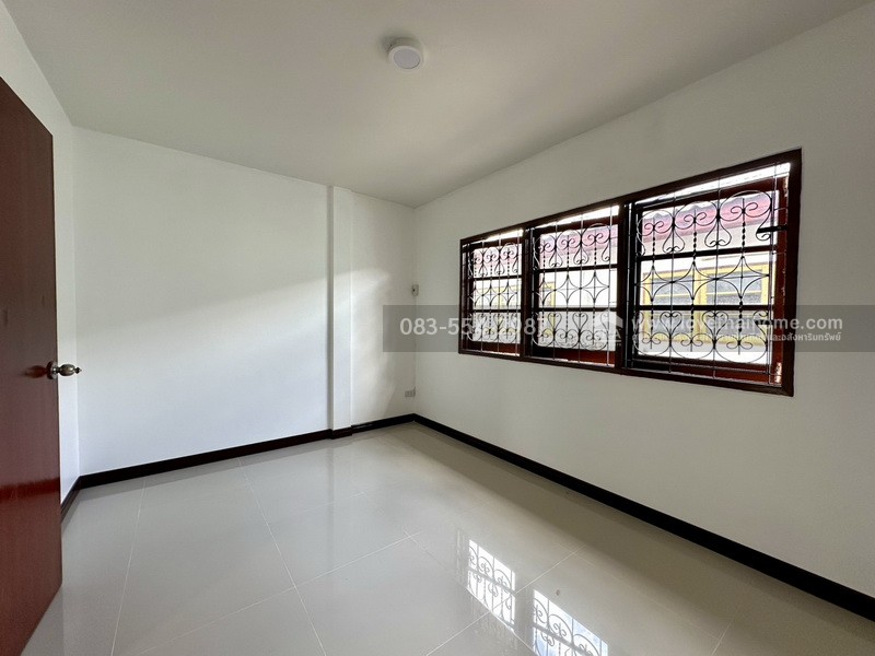 ขายทาวน์เฮ้าส์ หมู่บ้านสิรินเฮ้าส์ 2 ซ.ภูมิเวท 11 (แจ้งวัฒนะ–ปากเกร็ด 16) เข้าทาง แจ้งวัฒนะ–ปากเกร็ด 4 ได้ บ้านรีโนเวทใหม่ 19 ตร.วา ใกล้ BTS ปากเกร็ด และท่าเรือ