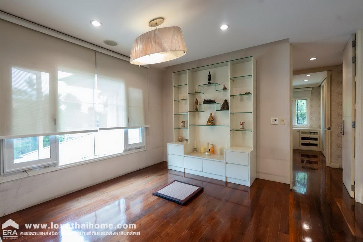 ขายบ้านคฤหาสน์หรู ม.ลดาวัลย์ ราชพฤกษ์-ปิ่นเกล้า Modern Style บ้านหลังมุม แถม!เฟอร์นอกบางส่วน (มุ้งลวดนิรภัย) และมีสนามชิพพัตต์กอล์ฟขนาดใหญ่ ทำเลสุดยอด พื้นที่222ตรว. "ลดราคาสุดๆ จาก75ล้าน เหลือ62ล้าน" เท่านั้น (ราคานี้ผู้ซื้อต้องโอนเอง)