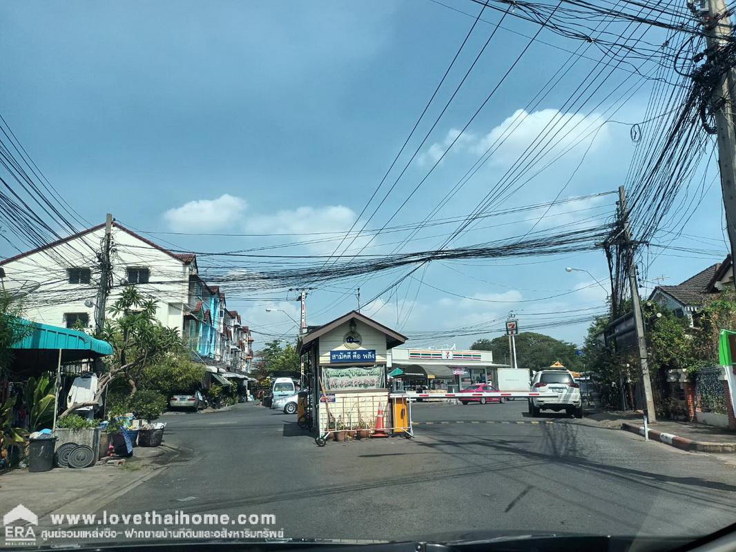 ขายบ้านแฝด บ้านนภาวัลย์ พหลโยธิน 54/1 ใกล้รถไฟฟ้าสายสีเขียว-สถานี ค.ป.อ. และสถานีคูคต พื้นที่ 43 ตรว. ขายราคาถูกที่สุดในโครงการ ราคานี้หาไม่ได้อีกแล้ว