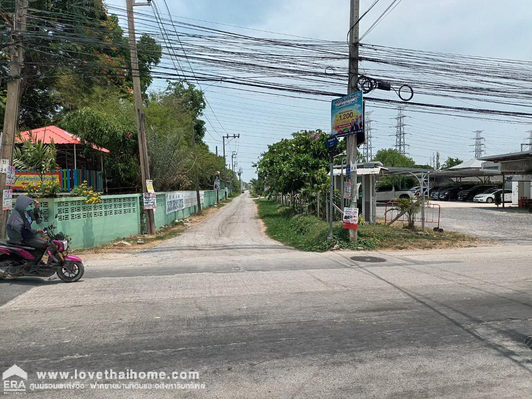 ขายที่ดิน ซ.อ่อนนุช 65 แยก 12 ประเวศ ทำเลดีอยู่ซอยข้างโรงเรียนวัฒนสินวิทยาลัย พื้นที่ 200 ตรว. ราคาถูกมาก แปลงงาม ใกล้รถไฟฟ้า BTS และรถไฟฟ้าแอร์พอร์ตลิงค์ และทางมอเตอร์เวย์ จองด่วน