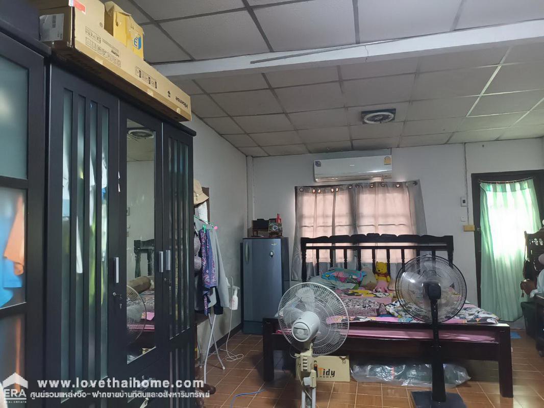 ขายทาวน์เฮ้าส์ถูกมาก ถ.พหลโยธิน 54/1 หมู่บ้านอรุณนิเวศน์ พื้นที่ 20 ตรว. บ้านต่อเติมเรียบร้อย ใกล้แหล่งชุมชน ร้านค้า เดินทางสะดวก จองด่วน!