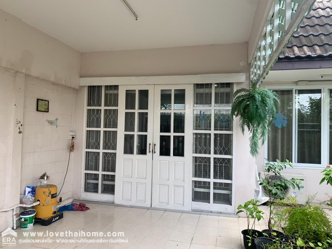 ขายบ้านทาวน์เฮ้าส์ ซ.นวมินทร์68 แยก6 หมู่บ้านธนะสิน พื้นที่ 25 ตรว. ขาย 1.85 ล้านบาท ขายถูกกว่าราคาตลาด เดินทางสะดวก ใกล้ตลาดปัฐวิกรณ์ ซอยโพธิ์แก้ว เลียบทางด่วน ตกแต่งสวย พร้อมอยู่ ราคาต่อรองคุยได้(++ปรับลดราคา++)