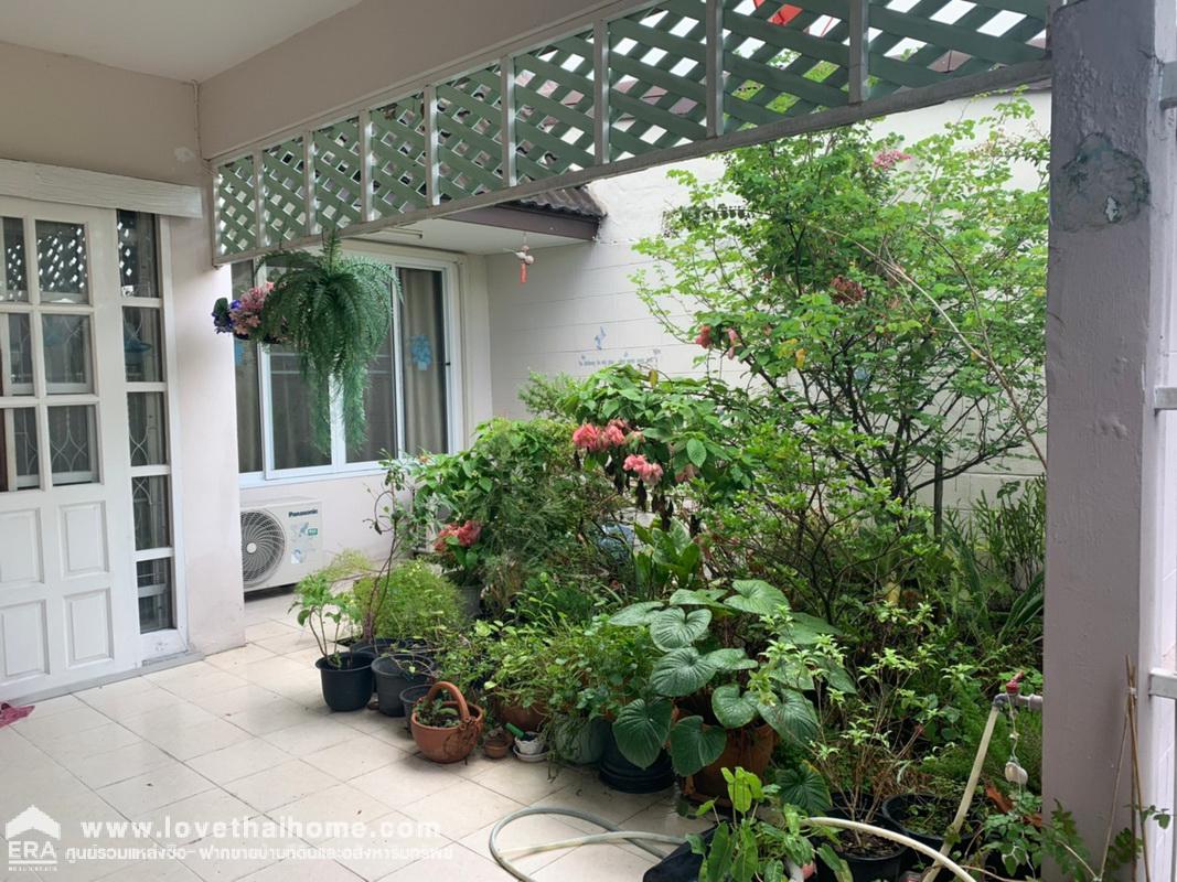 ขายบ้านทาวน์เฮ้าส์ ซ.นวมินทร์68 แยก6 หมู่บ้านธนะสิน พื้นที่ 25 ตรว. ขาย 1.85 ล้านบาท ขายถูกกว่าราคาตลาด เดินทางสะดวก ใกล้ตลาดปัฐวิกรณ์ ซอยโพธิ์แก้ว เลียบทางด่วน ตกแต่งสวย พร้อมอยู่ ราคาต่อรองคุยได้(++ปรับลดราคา++)