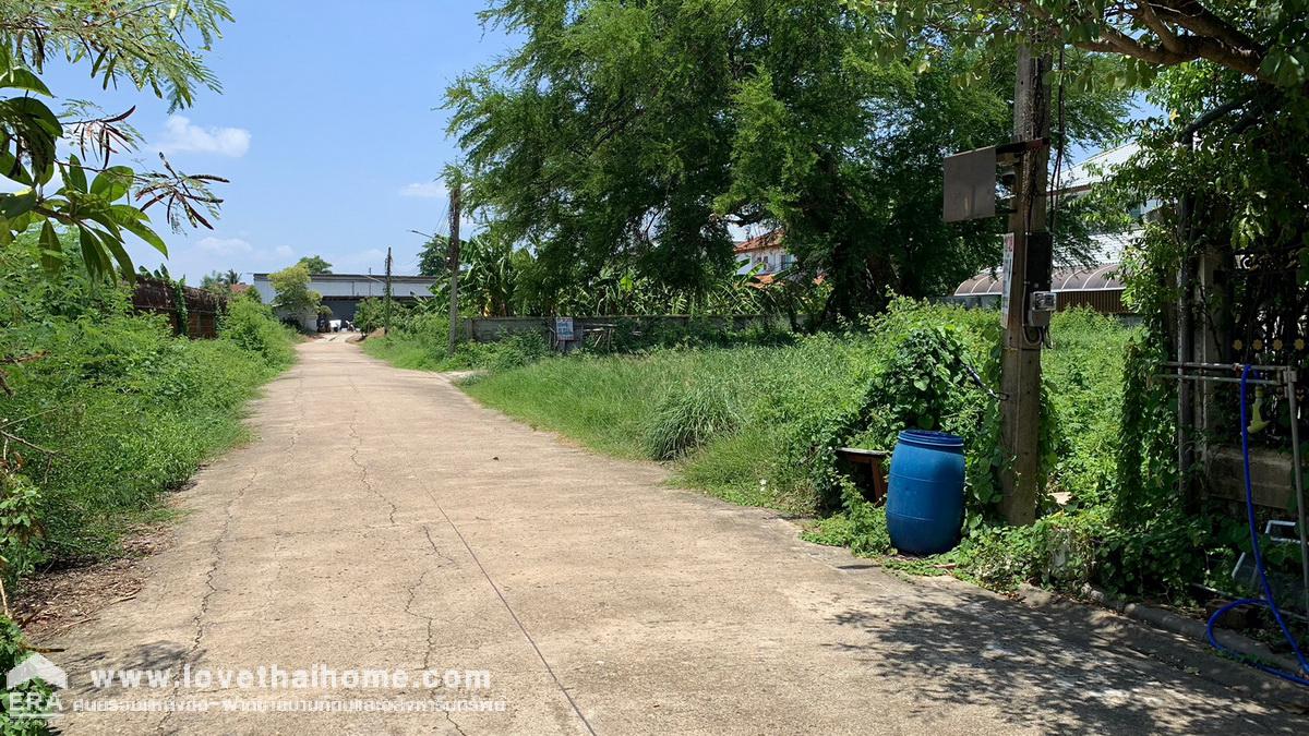 ขายที่ดิน ถ.บางกรวย-ไทรน้อย หมู่บ้านชลลดา บางบัวทอง พื้นที่ 80 ตรว. ขายต่ำกว่าราคาประเมินกรมที่ดิน วาละ 22,000 บาทเท่านั้น เหมาะสำหรับลงทุน ตรงข้ามรพ.ชลลดา