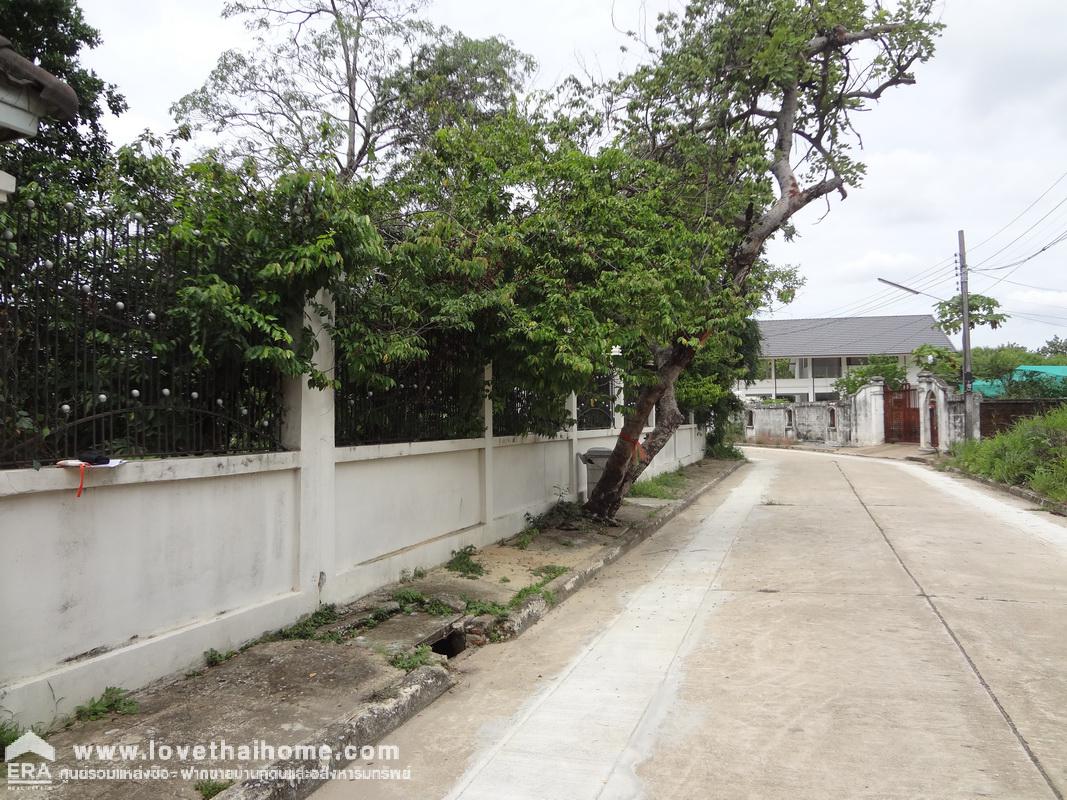 ขายที่ดิน ถนนศาลาธรรมสพน์-บรมราชชนนี พุทธมณทลสาย2 เนื้อที่ 136 ตารางวา ถมสวย ล้อมรั้วทำกำแพงแล้ว เหมาะปลูกบ้านลัดออกพุทธมณฑลสาย3 ใกล้ตลาดกรุงธนบุรี,ม.มหิดล ศาลายา