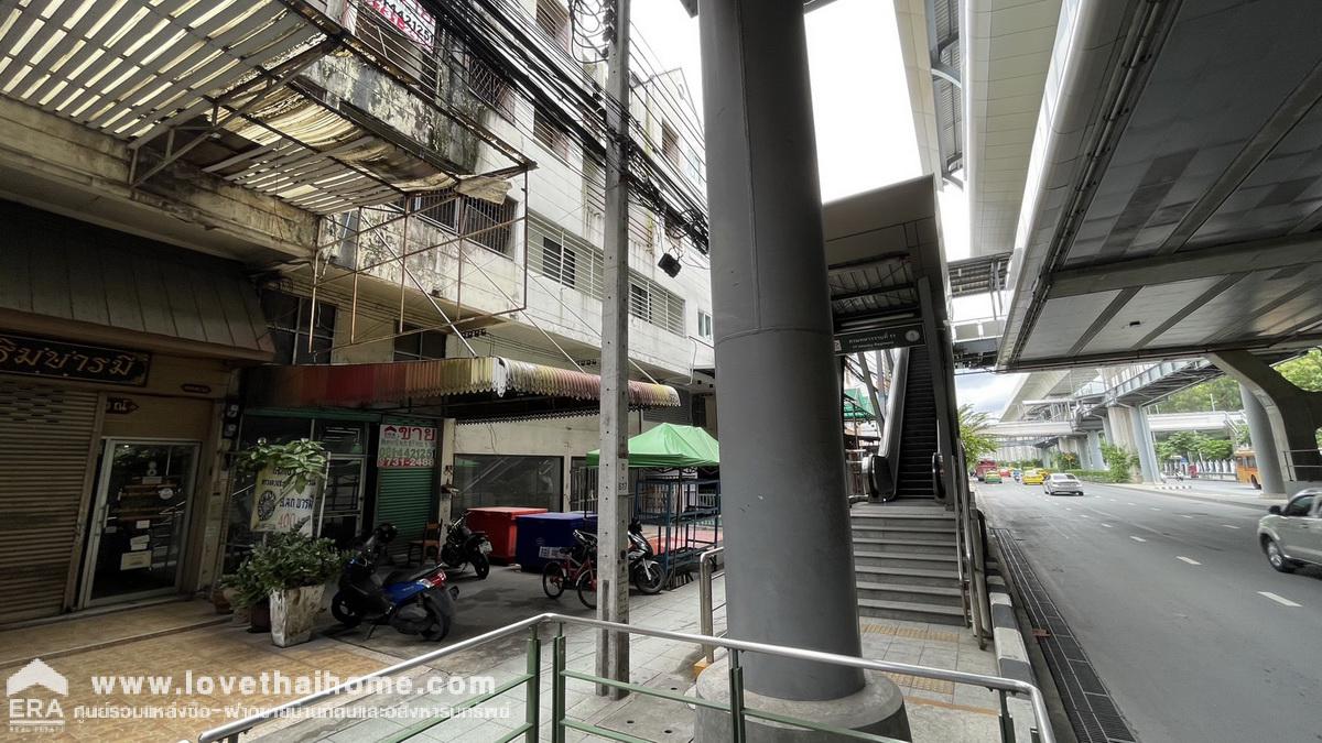 ขายตึกแถว4.5ชั้น ติดถนนใหญ่พหลโยธิน ติดสถานี BTS กรมทหารราบที่11 ทำเลค้าขาย พื้นที่18ตรว. ขายเพียงแค่6ล้าน ขายถูกเท่านี้ในย่านนี้ไม่มีอีกแล้ว