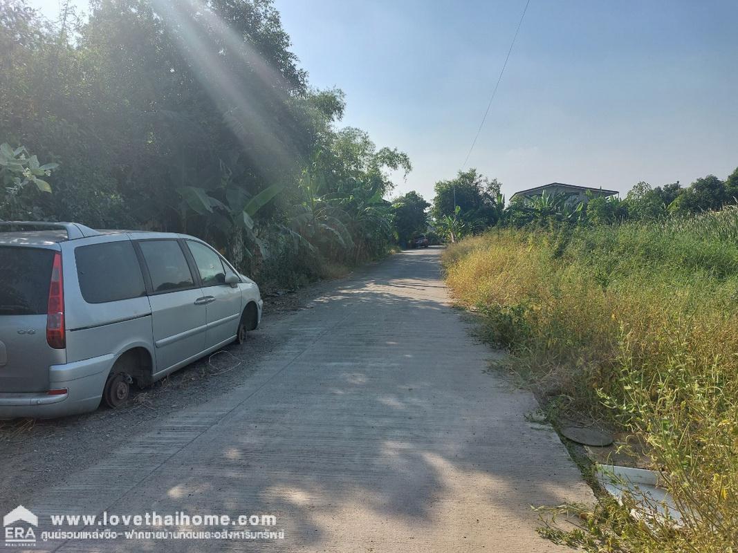 ขายที่ดิน ถนนสุสวาท บึงลาดสวาย คลอง4 ธัญบุรี-ลำลูกกา ปทุมธานี พื้นที่ 100 ตรว. ราคาถูกมาก เหมาะทำที่พักอาศัย หน้ากว้าง 15 x 27 ม. แปลงสี่เหลี่ยมสวย น้ำ,ประปาพร้อมมาก