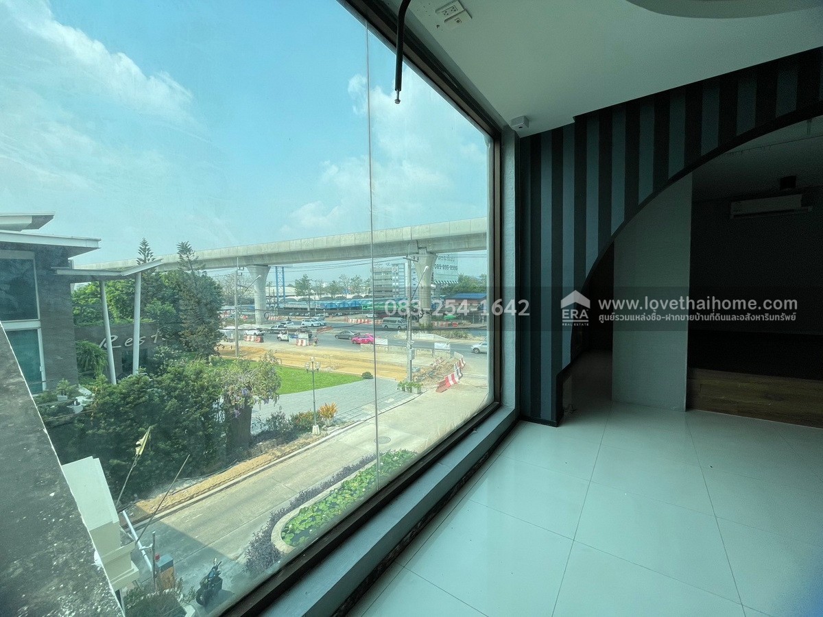 ให้เช่าตึกแถว ติดกับซอยรามคำแหง 158 ติดสถานีรถไฟฟ้าราษฎร์พัฒนา และติดหมู่บ้านปรีชา ตึก 2 คูหา 71 ตรว. (ให้เช่าอย่างน้อย 2 ปี)