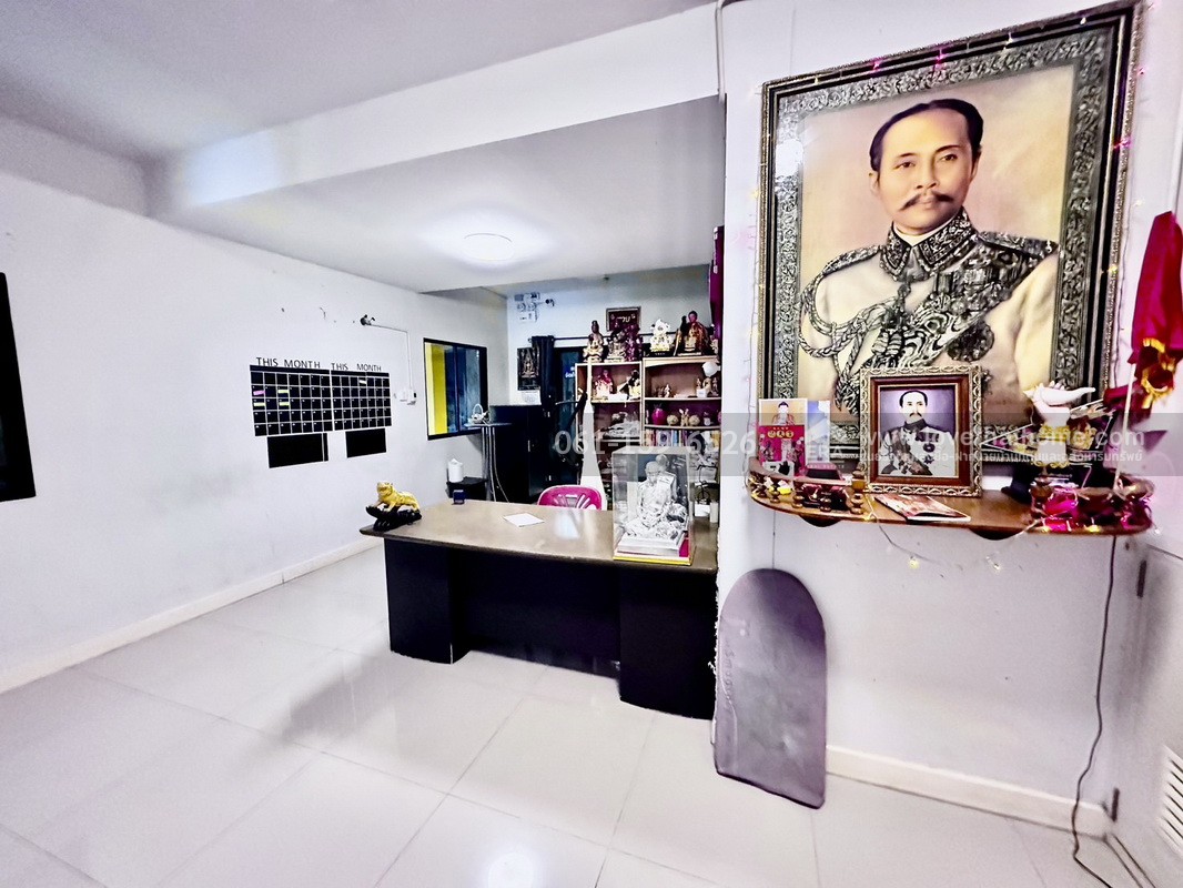 ขายทาวน์เฮ้าส์ เดอะคอนเนค 41 แจ้งวัฒนะ–ติวานนท์ หลังมุม 39.7 ตร.ว. ต่อเติมเต็มพื้นที่ ทำเลดี ใกล้รถไฟฟ้าสายสีชมพู-สถานีปากเกร็ด