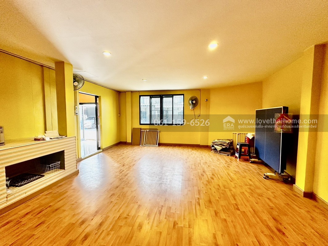 ขายทาวน์เฮ้าส์ เดอะคอนเนค 41 แจ้งวัฒนะ–ติวานนท์ หลังมุม 39.7 ตร.ว. ต่อเติมเต็มพื้นที่ ทำเลดี ใกล้รถไฟฟ้าสายสีชมพู-สถานีปากเกร็ด