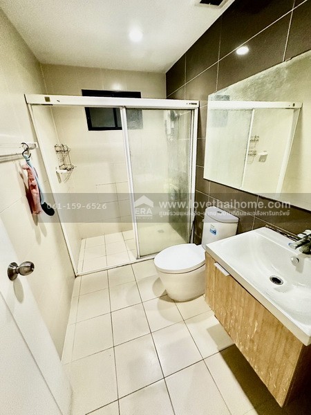 ขายทาวน์เฮ้าส์ เดอะคอนเนค 41 แจ้งวัฒนะ–ติวานนท์ หลังมุม 39.7 ตร.ว. ต่อเติมเต็มพื้นที่ ทำเลดี ใกล้รถไฟฟ้าสายสีชมพู-สถานีปากเกร็ด