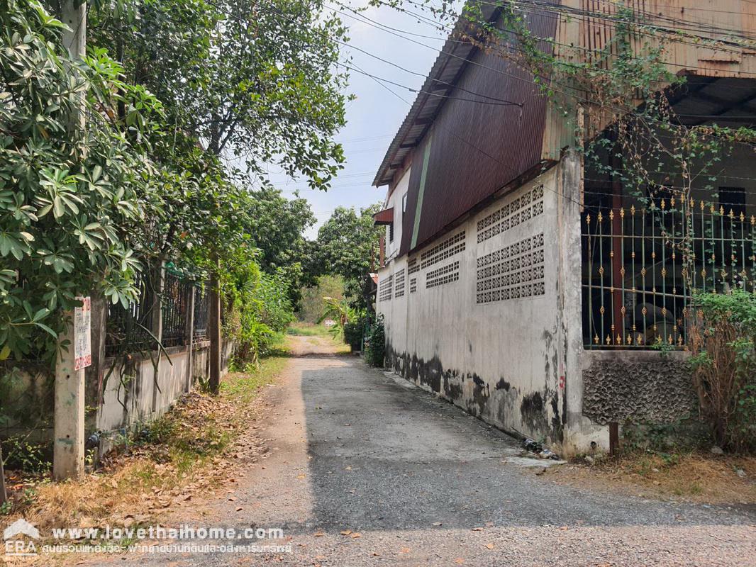 ขายที่ดิน ซ.ร่วมสขุ 9 แยก 4 ต.บ้านใหม่ ปทุมธานี พื้นที่ 200 ตรว. ใกล้แยกสวนสมเด็จ ทางด่วนศรีรัชศรีสมาน เหมาะปลูกสร้างบ้าน หรือทำกำไรในอนาคต