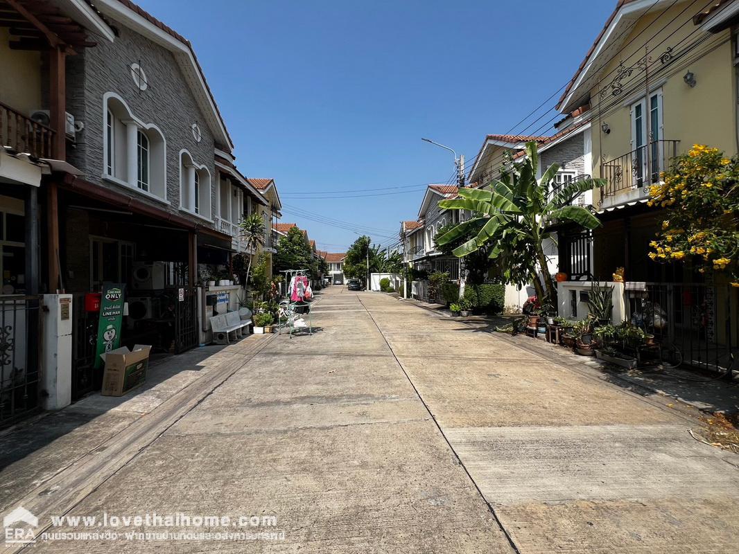 ขายทาวน์เฮ้าส์ ถนนติวานนท์ หมู่บ้านเปี่ยมสุข ทัศคานี ติวานนท์-ปากเกร็ด พื้นที่ 20.4 ตรว. ใกล้เซ็นทรัล แจ้งวัฒนะ