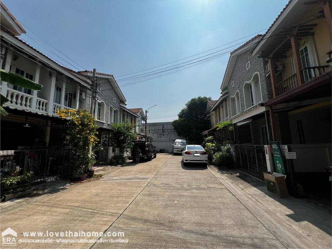 ขายทาวน์เฮ้าส์ ถนนติวานนท์ หมู่บ้านเปี่ยมสุข ทัศคานี ติวานนท์-ปากเกร็ด พื้นที่ 20.4 ตรว. ใกล้เซ็นทรัล แจ้งวัฒนะ