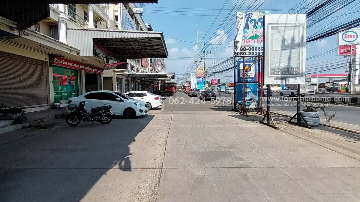 ขายตึกแถว 4.5 ชั้น 2 คูหา โครงการ MT คลองหลวง ติดถนนใหญ่ พื้นที่ 50 ตรว. ตึกตกแต่งสวย ขายถูก เหมาะทำธุรกิจ