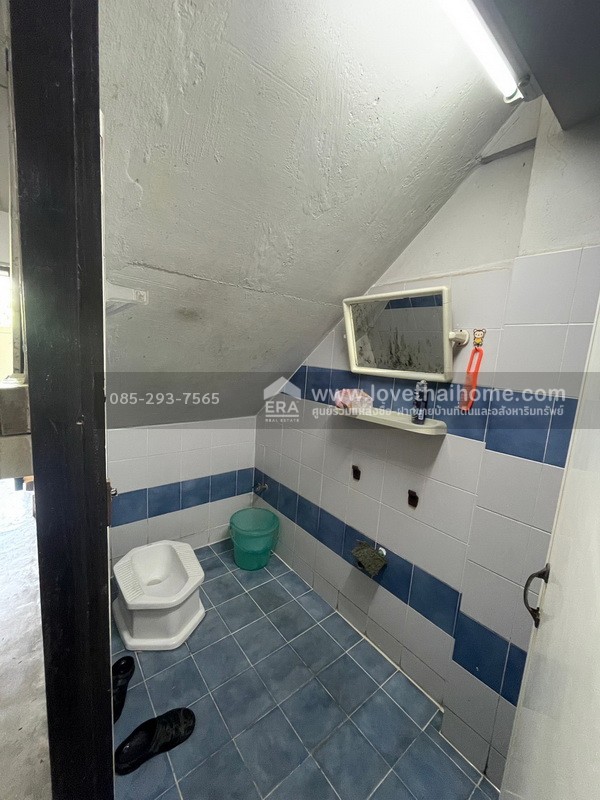 ขายตึกแถว 4 ชั้น ซอยคลองหลวง16 หมู่บ้านสินธานี ถนนพหลโยธิน พื้นที่ 17.7 ตรว. ทำเลดี ใกล้แหล่งสาธารณูปโภค ตรงข้ามไทวัสดุ รังสิต