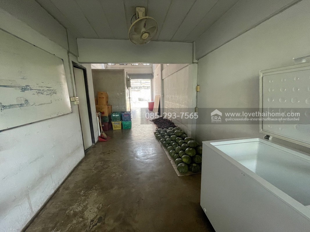 ขายตึกแถว 4 ชั้น ซอยคลองหลวง16 หมู่บ้านสินธานี ถนนพหลโยธิน พื้นที่ 17.7 ตรว. ทำเลดี ใกล้แหล่งสาธารณูปโภค ตรงข้ามไทวัสดุ รังสิต