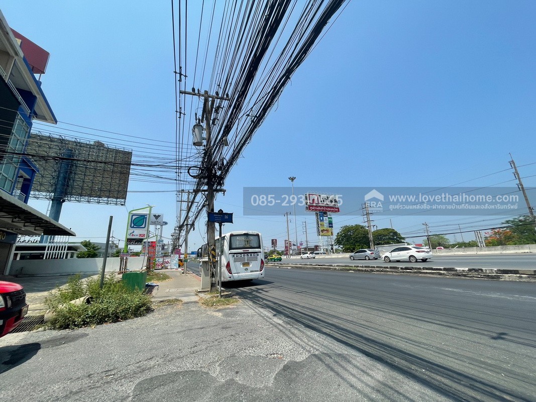 ขายตึกแถว 4 ชั้น ซอยคลองหลวง16 หมู่บ้านสินธานี ถนนพหลโยธิน พื้นที่ 17.7 ตรว. ทำเลดี ใกล้แหล่งสาธารณูปโภค ตรงข้ามไทวัสดุ รังสิต