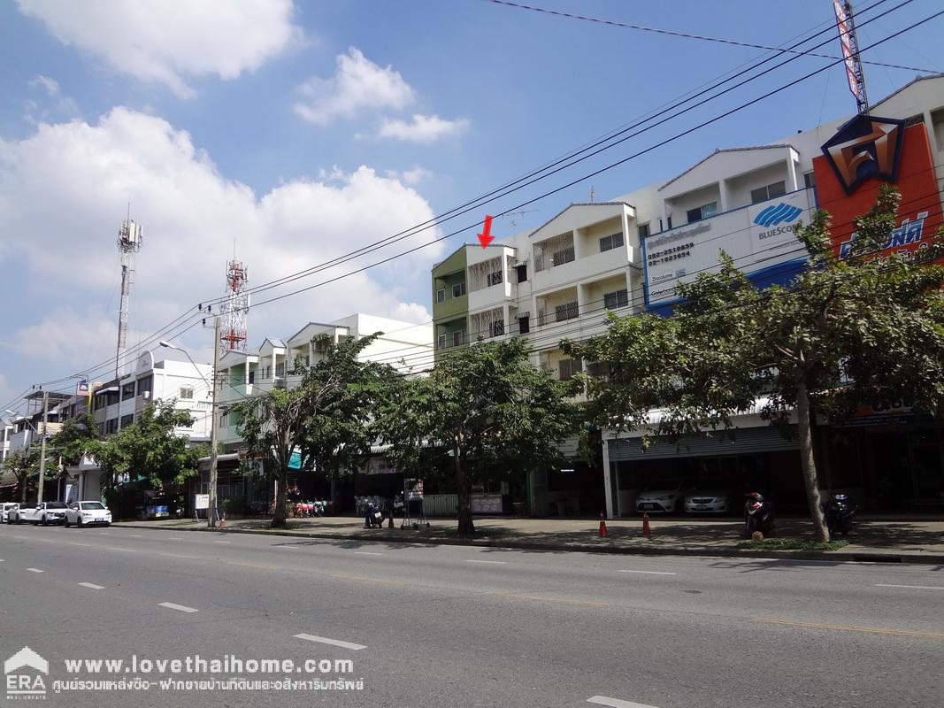ขายตึกแถว 4 ชั้น ริมถนนใหญ่วัชรพล-เพิ่มสิน เนื้อที่ 36 ตร.วา ขายเพียงแค่6.5ล้าน จอดรถด้านหลังตึกได้2คัน หน้าตึกริมฟุตบาทจอดรถได้ ออกพหลโยธิน54/1 สุขาภิบาล5 ได้ พื้นที่เยอะขนาดนี้ขายเท่านี้ คุ้มสุดๆไปเลยค่ะ