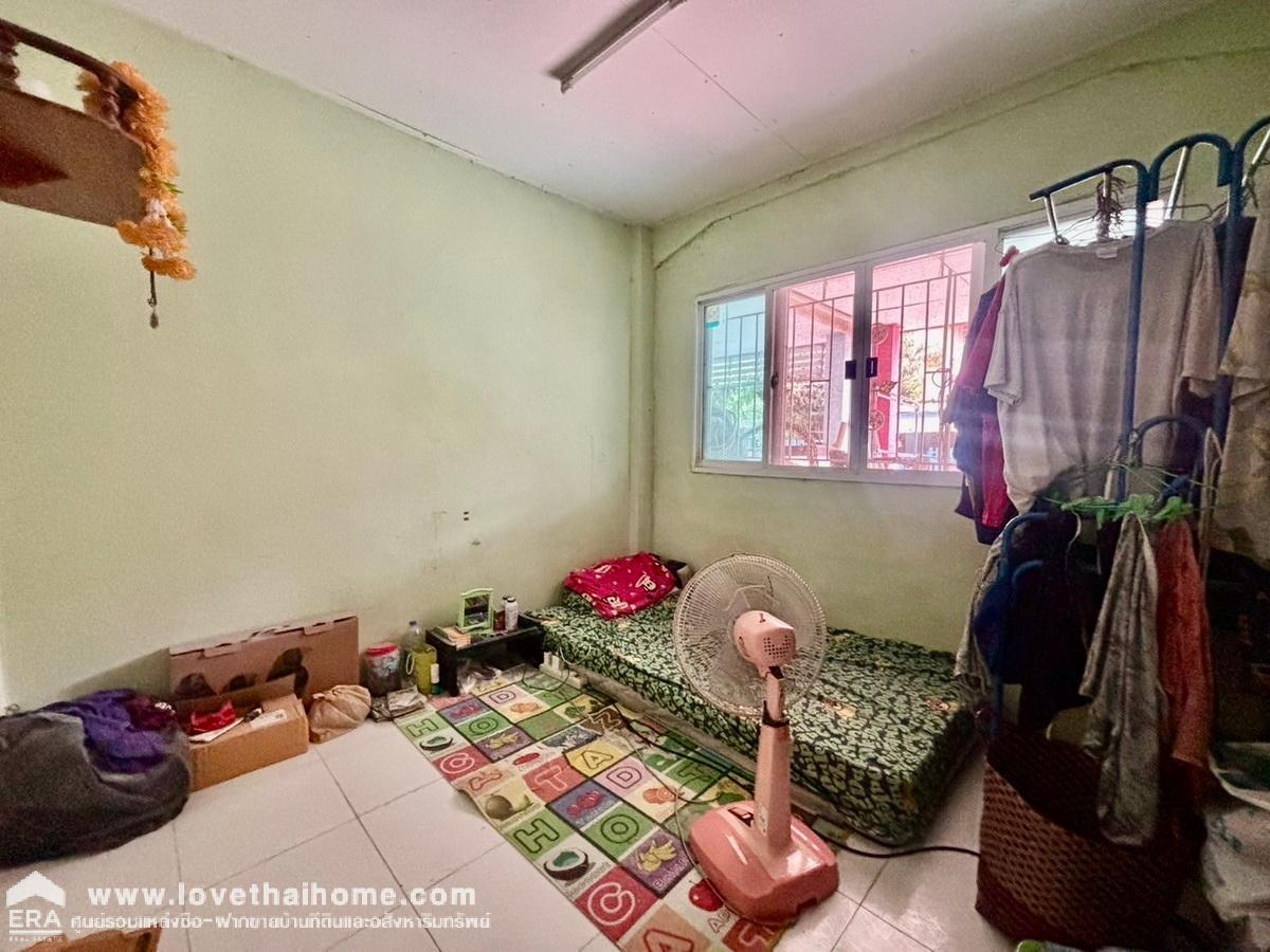 ขายบ้านลภาวัน 12 บางบัวทอง นนทบุรี เป็นทาวน์เฮ้าส์ 2 ชั้น หลังมุม 27.1 ตรว. ราคาถูก ต่ำกว่าราคาตลาด