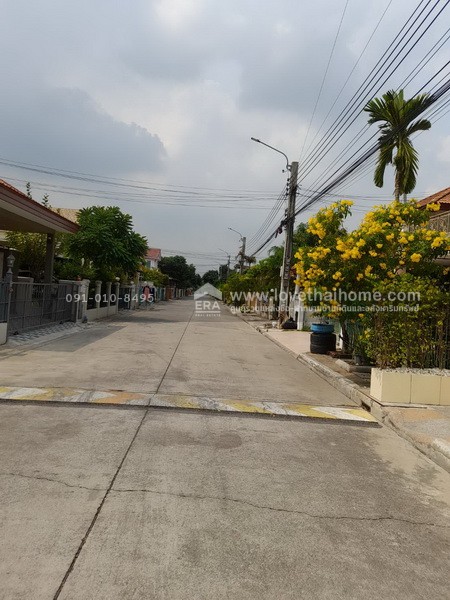 ขายบ้านเดี่ยว หมู่บ้านชวนชื่น วงแหวน-ปิ่นเกล้า ซอยวัดส้มเกลี้ยง ใกล้ถนนกาญจนาภิเษก พื้นที่ 58.8 ตรว. ใกล้โลตัส พลัสมอลล์