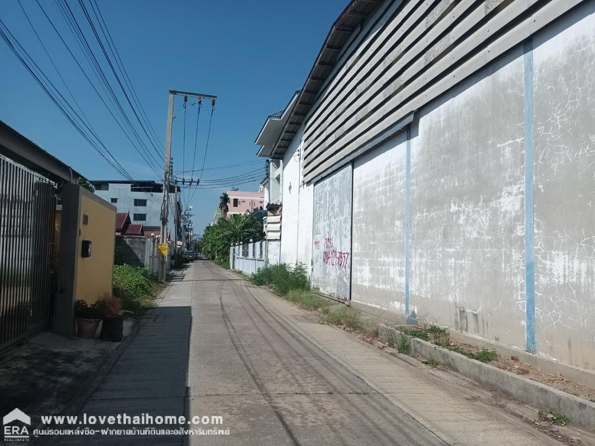 ขายอาคารสำนักงาน/ออฟฟิศ ถนนบางแวก ซอยกมลทิพย์ (ใกล้ซอยบางแวก85) ใกล้ BTS บางหว้า พื้นที่ 94 ตรว. ราคา 32 ล้าน และยังมีที่จอดรถ 107 ตรว. ราคา 8.2 ล้าน อยู่ฝั่งตรงกันข้าม (จอดรถได้ 20 คัน) ขายรวมและขายแยกได้