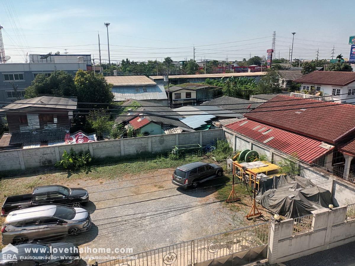 ขายที่ดิน 107 ตรว. ถนนบางแวก ซอยกมลทิพย์ บางแค ใกล้ซอยบางแวก85  ปัจจุบันเป็นที่จอดรถบริษัท มีรั้วกั้นเรียบร้อย ราคา 8.2 ล้าน  และยังมีอาคารสำนักงาน ขนาด 94 ตรว. ราคา  32 ล้าน อยู่ฝั่งตรงกันข้าม ขายรวมและขายแยกได้