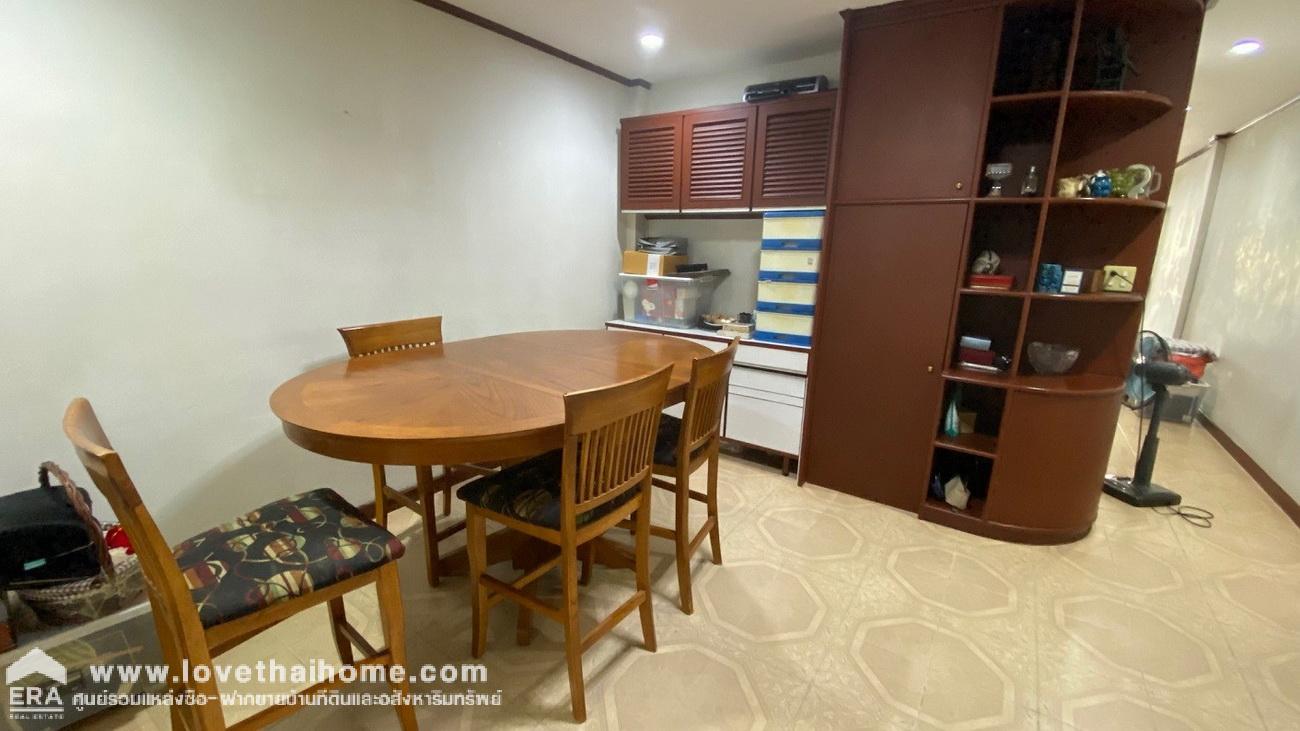 ขายบ้านถนนประชาราษฎร์บำเพ็ญ 5 ทาวน์เฮ้าส์ 2 ชั้น 18.5 ตรว. พร้อมอยู่ ใกล้ MRT ห้วยขวาง 650 เมตร ห่างจากถนนรัชดา 450 เมตร