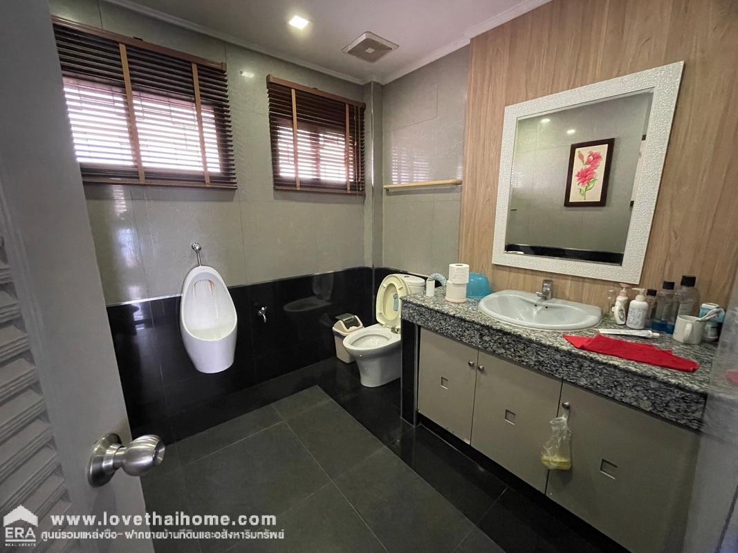 ขายบ้านพร้อมโกดัง ซอยนวมินทร์40 ตกแต่งสวยพร้อมใช้งาน พื้นที่ 229 ตรว. ใกล้ถนนนวมินทร์ เพียง 100 เมตร