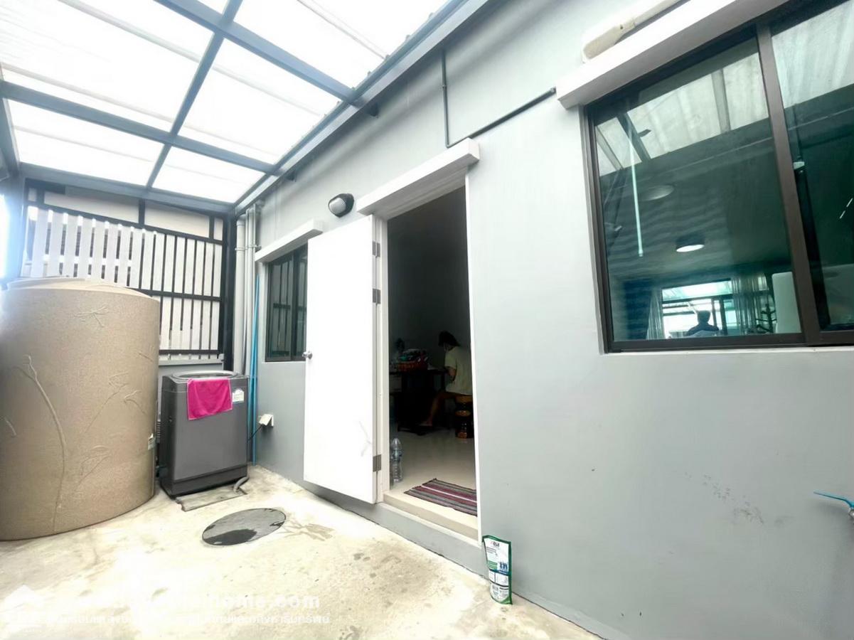 ขายบ้านพลีโน่ รามอินทรา-วงแหวน ถ.กาญจนาภิเษก ทาวน์เฮ้าส์ 2 ชั้น 22 ตรว. ขายถูกที่สุดในโครงการ  ขายแค่ปิดหนี้ไม่มีคนดูแลบ้าน สภาพบ้านใหม่เหมือนมือ1จากโครงการ ของแถมจุกๆ 