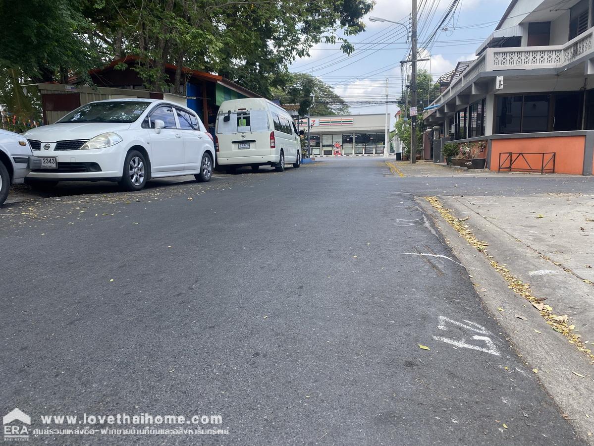 ขายที่ดินพร้อมบ้าน หมู่บ้านปัฐวิกรณ์ 1 ผัง ก. ถ.นวมินทร์ 74 พื้นที่ 43 ตรว. ทำเลดี เชื่อมต่อถนนรัชดา-รามอินทรา