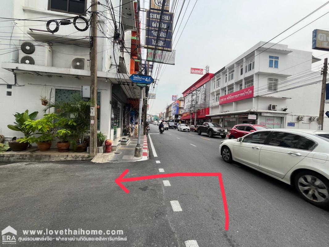 ขายทาวน์เฮ้าส์ 2 ชั้น ซอยโชคชัย4 ซอย4/3 ถนนลาดพร้าว53 พื้นที่ 20 ตรว. ลดพิเศษจาก 5.9 ล้าน เหลือเพียง 4.9 ล้านบาท พร้อมโอน ทำเลเดินทางสะดวกมาก ใกล้ตลาดโชคชัย4 ใกล้ตลาดอินดี้ อาหารการกินมากมาย สะดวกจริงๆ ราคาคุยได้