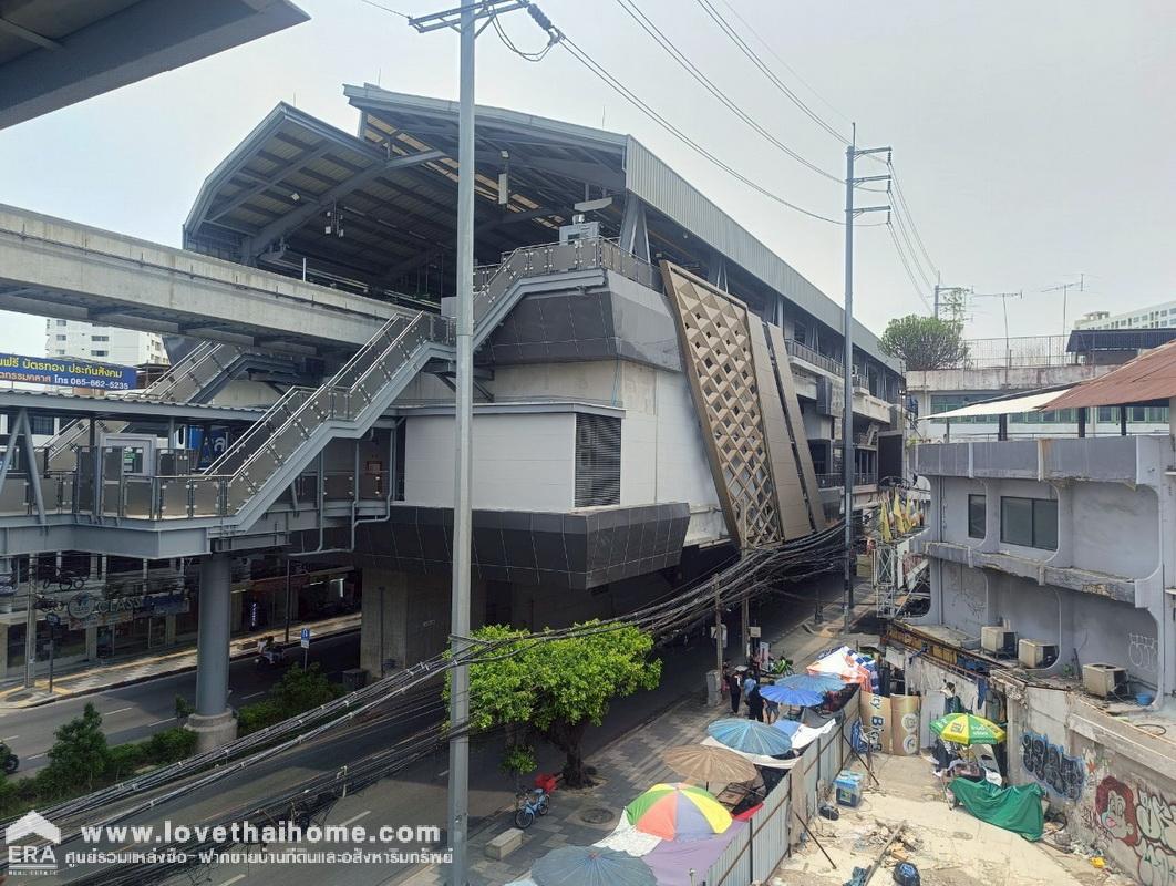 ขายทาวน์เฮ้าส์ 2 ชั้น ซอยโชคชัย4 ซอย4/3 ถนนลาดพร้าว53 พื้นที่ 20 ตรว. ลดพิเศษจาก 5.9 ล้าน เหลือเพียง 4.9 ล้านบาท พร้อมโอน ทำเลเดินทางสะดวกมาก ใกล้ตลาดโชคชัย4 ใกล้ตลาดอินดี้ อาหารการกินมากมาย สะดวกจริงๆ ราคาคุยได้