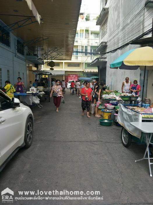 ขายตึกแถวในซอยประชาอุทิศ 33 แยก 7 หมู่บ้านสุขสวัสดิ์สวนธน ตึก 2 คูหา 3 ชั้นครึ่ง มีดาดฟ้า ขนาด 34 ตารางวา ราคาถูก ค้าขายได้ ใกล้รถไฟฟ้า MRT สุขสวัสดิ์