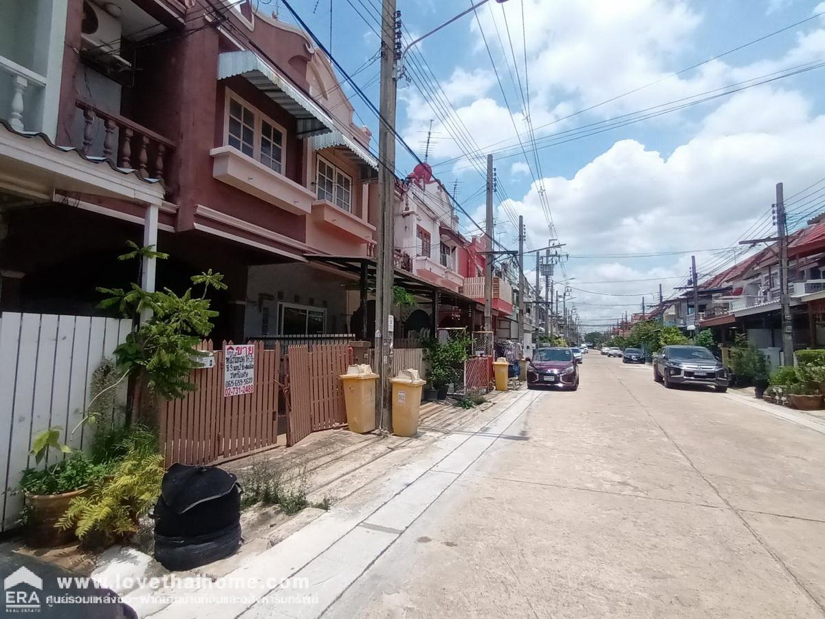 ขายบ้านณัฐกานต์ 3-5 ถ.พหลโยธิน 52 แยก 11 ทาวน์เฮ้าส์ 2 ชั้น 18 ตรว.  ใกล้รถไฟฟ้าสายสีเขียว-สถานีสะพานใหม่ ขายถูกที่สุดในโครงการ