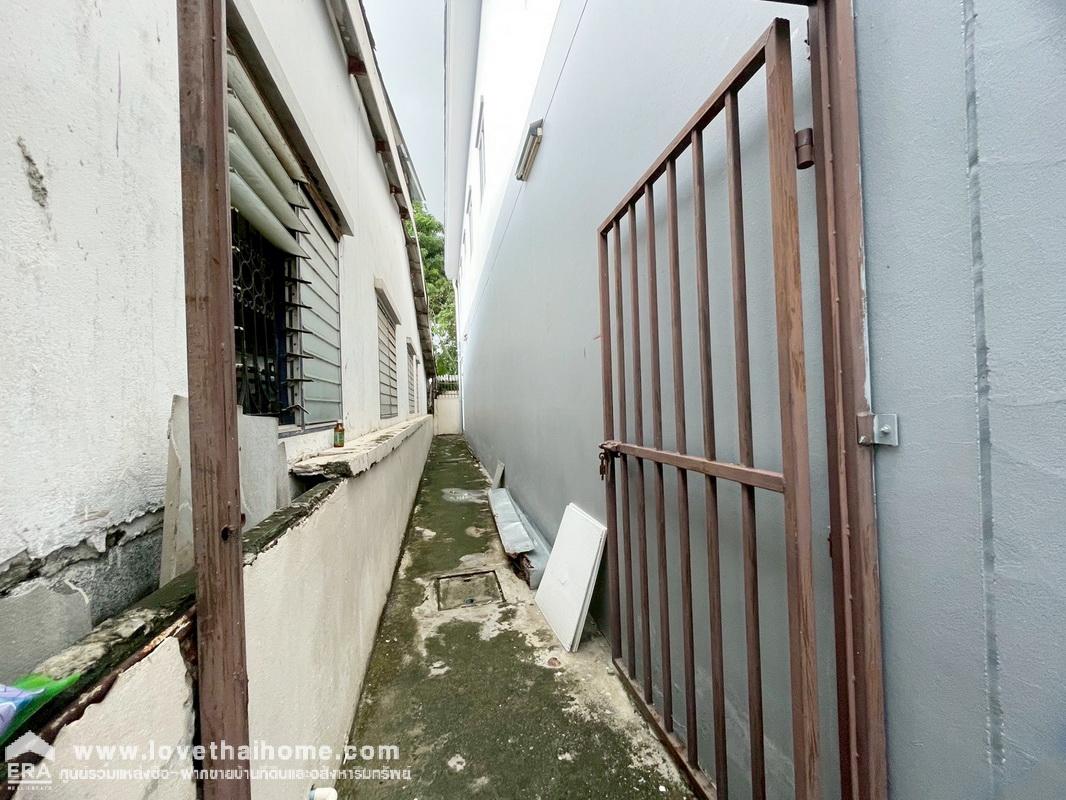 ขายทาวน์เฮ้าส์ 2 ชั้น ซ.วัดเวฬุวนาราม18 ถ.สรงประภา หลังริม พื้นที่ 38.2 ตรว. ราคาถูกมาก ใกล้สนามบินดอนเมือง