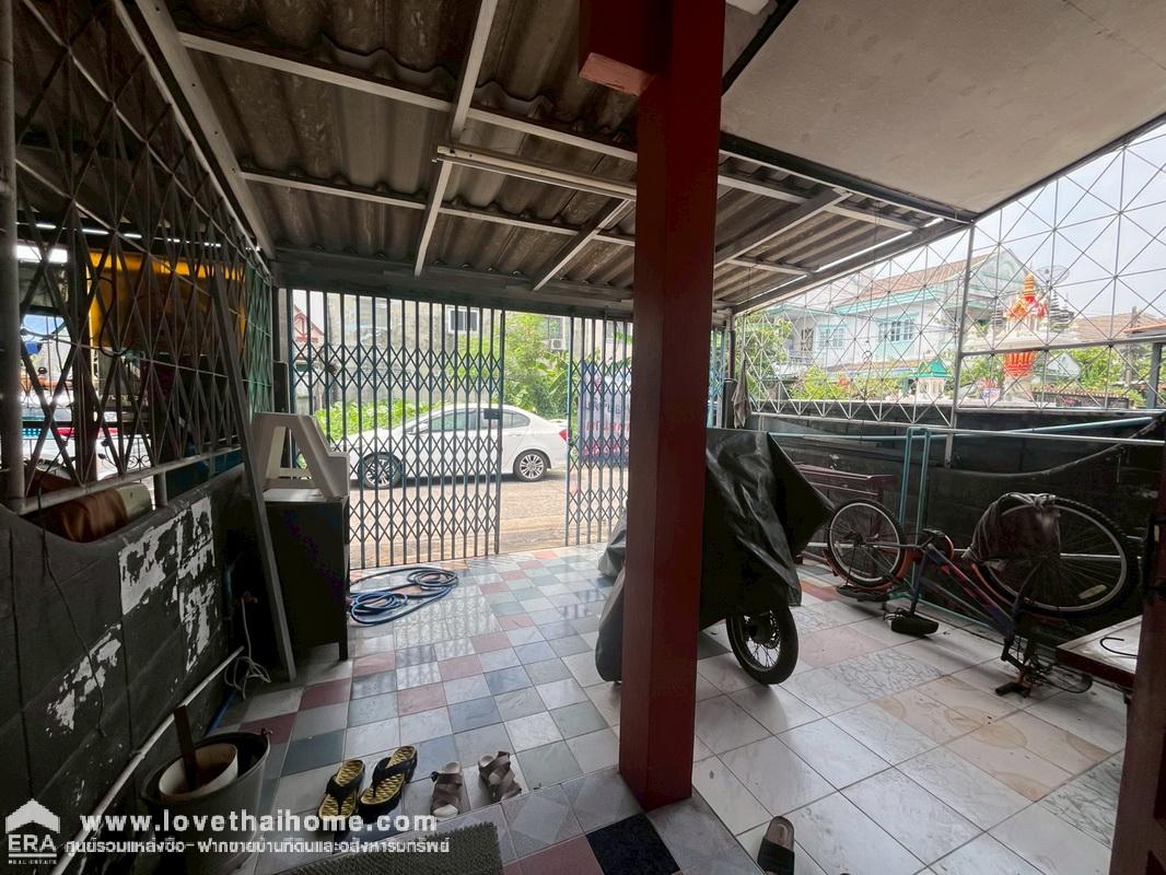 ขายทาวน์เฮ้าส์ ชุมชนซอยเย็นฉ่ำ ลำลูกกา37 พื้นที่ 15 ตรว. บ้านพร้อมอยู่ เดินทางสะดวก ใกล้รถไฟฟ้า BTS คูคต ถูกสุดแล้ว ตรงข้ามเป็นที่เปล่าสวย