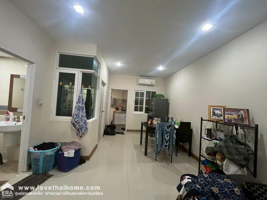 ขายทาวน์โฮม หมู่บ้านโกลเด้นทาวน์ รังสิต-คลอง3 ถนนรังสิต-นครนายก พื้นที่ 19.8 ตรว. ขายปิดหนี้ธนาคารเท่านั้น สวย พร้อมอยู่ ลดสุดๆ ราคาคุยได้