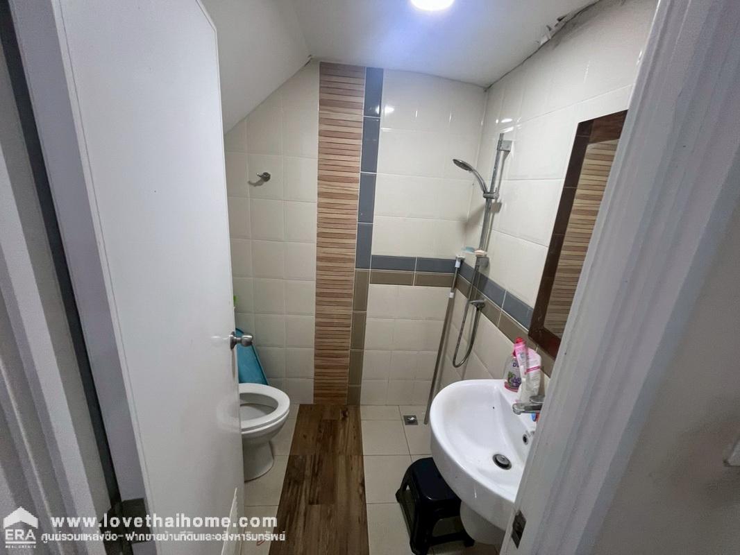 ขายทาวน์โฮม หมู่บ้านโกลเด้นทาวน์ รังสิต-คลอง3 ถนนรังสิต-นครนายก พื้นที่ 19.8 ตรว. ขายปิดหนี้ธนาคารเท่านั้น สวย พร้อมอยู่ ลดสุดๆ ราคาคุยได้