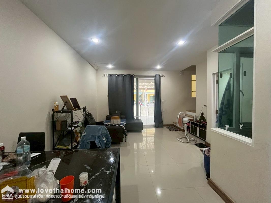 ขายทาวน์โฮม หมู่บ้านโกลเด้นทาวน์ รังสิต-คลอง3 ถนนรังสิต-นครนายก พื้นที่ 19.8 ตรว. ขายปิดหนี้ธนาคารเท่านั้น สวย พร้อมอยู่ ลดสุดๆ ราคาคุยได้