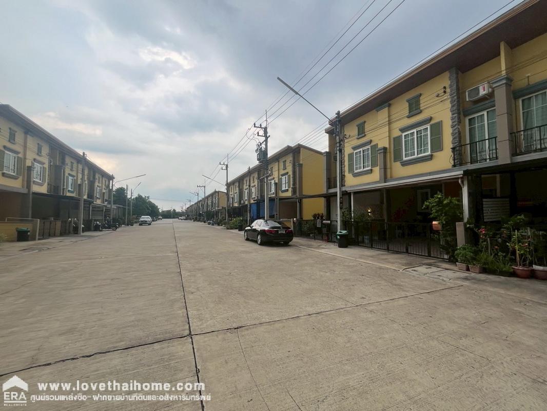ขายทาวน์โฮม หมู่บ้านโกลเด้นทาวน์ รังสิต-คลอง3 ถนนรังสิต-นครนายก พื้นที่ 19.8 ตรว. ขายปิดหนี้ธนาคารเท่านั้น สวย พร้อมอยู่ ลดสุดๆ ราคาคุยได้
