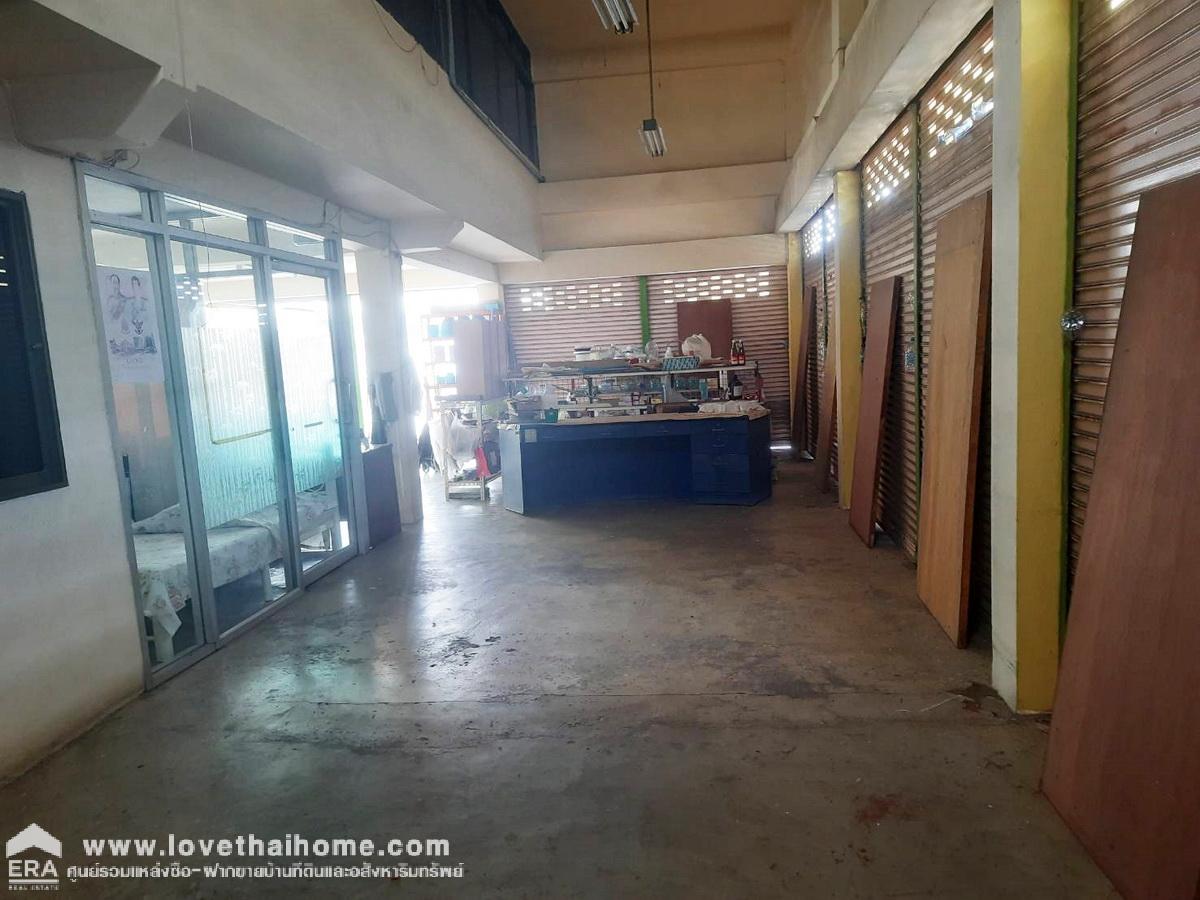 ขายที่ดินพร้อมตึกอาคารสำนักงาน ติดถนนใหญ่เทพารักษ์ กม.20 (ติดซอยมารีรมย์) บางเสาธง สมุทรปราการ พื้นที่ 404 ตรว. ทำเลดีมาก ขายราคาถูกมาก มาเป็นเจ้าของด่วน