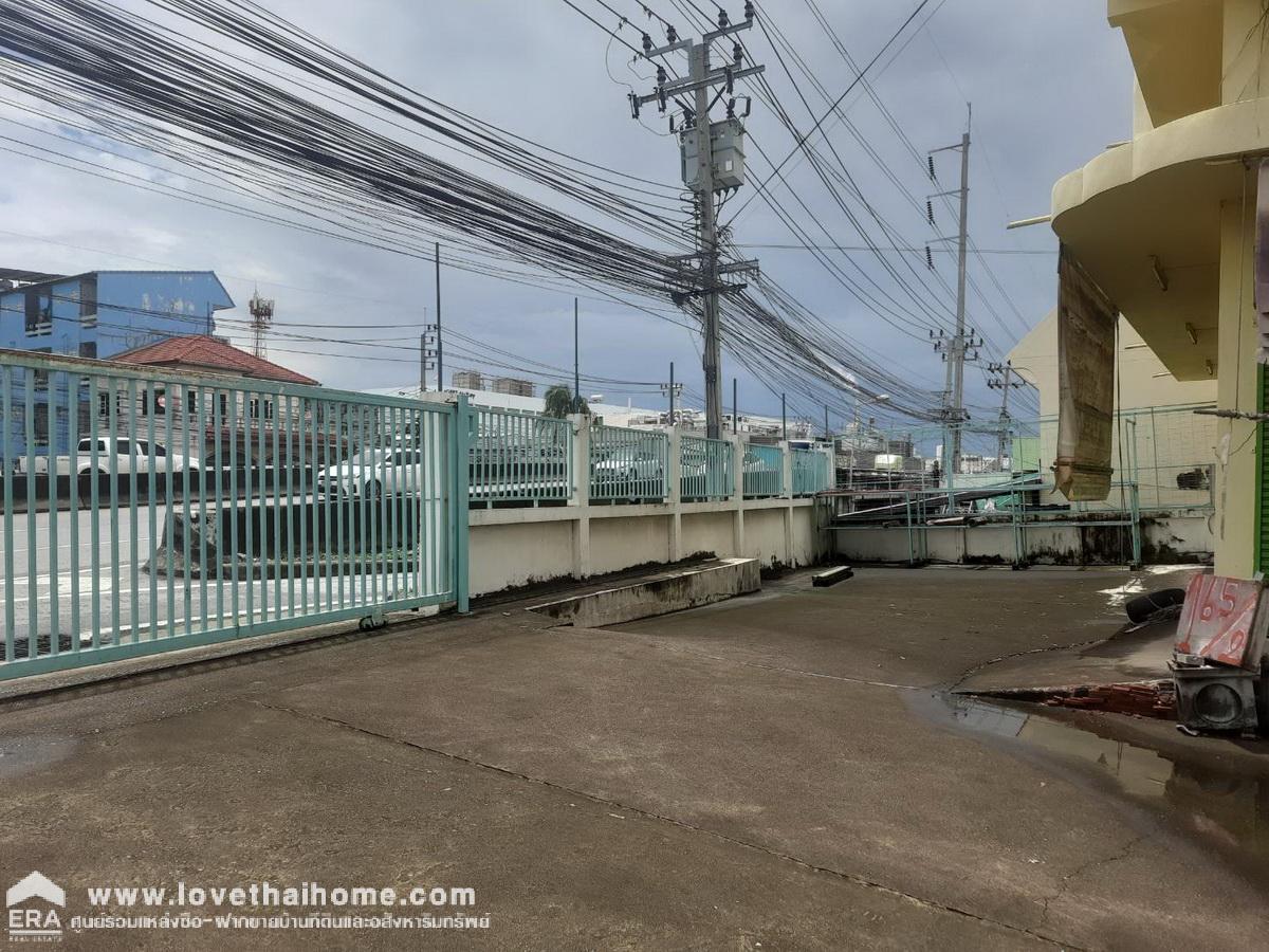 ขายที่ดินพร้อมตึกอาคารสำนักงาน ติดถนนใหญ่เทพารักษ์ กม.20 (ติดซอยมารีรมย์) บางเสาธง สมุทรปราการ พื้นที่ 404 ตรว. ทำเลดีมาก ขายราคาถูกมาก มาเป็นเจ้าของด่วน