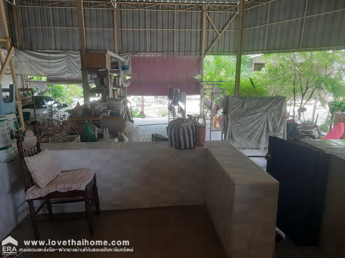 ขายที่ดินพร้อมตึกอาคารสำนักงาน ติดถนนใหญ่เทพารักษ์ กม.20 (ติดซอยมารีรมย์) บางเสาธง สมุทรปราการ พื้นที่ 404 ตรว. ทำเลดีมาก ขายราคาถูกมาก มาเป็นเจ้าของด่วน