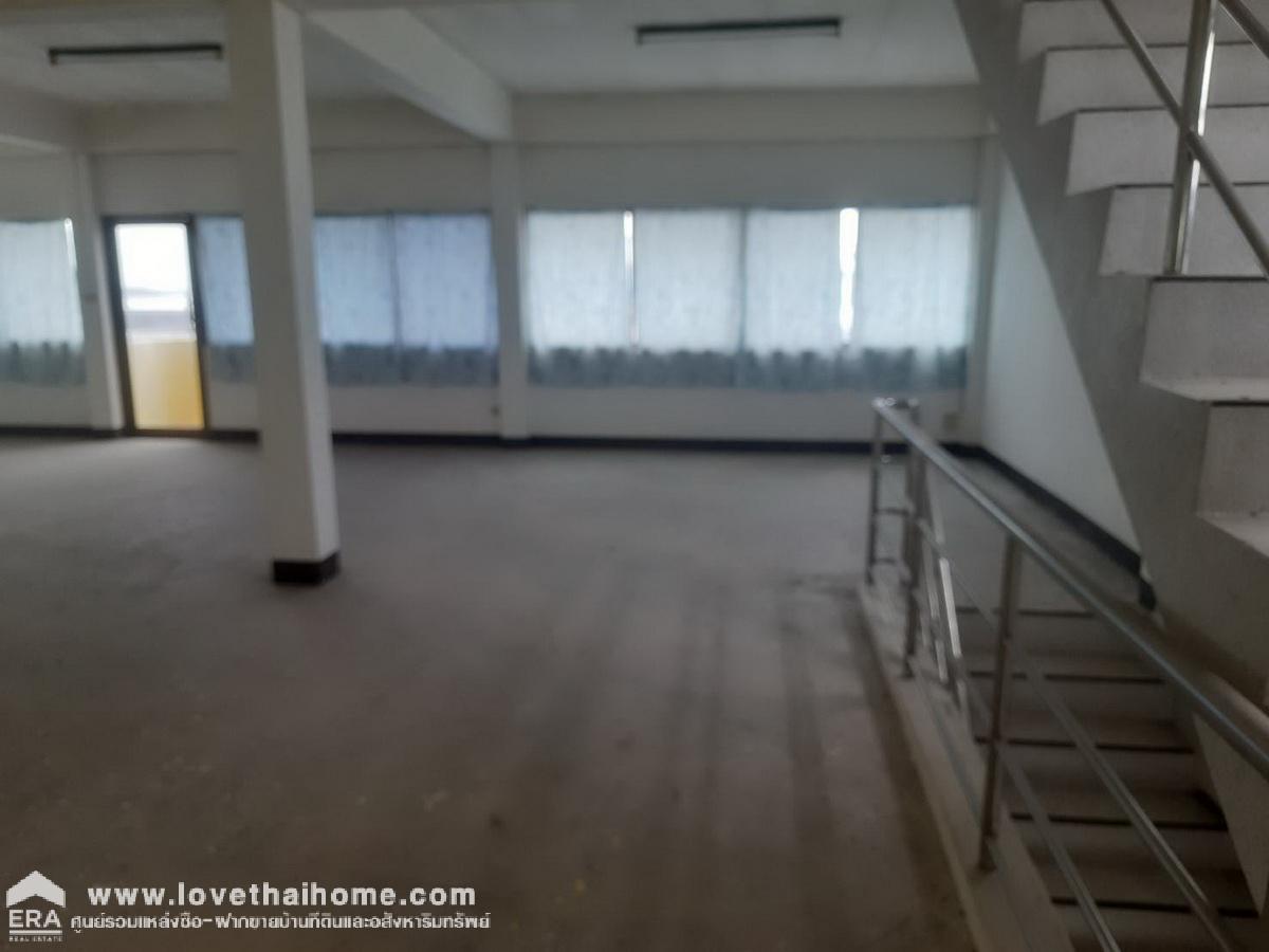 ขายที่ดินพร้อมตึกอาคารสำนักงาน ติดถนนใหญ่เทพารักษ์ กม.20 (ติดซอยมารีรมย์) บางเสาธง สมุทรปราการ พื้นที่ 404 ตรว. ทำเลดีมาก ขายราคาถูกมาก มาเป็นเจ้าของด่วน