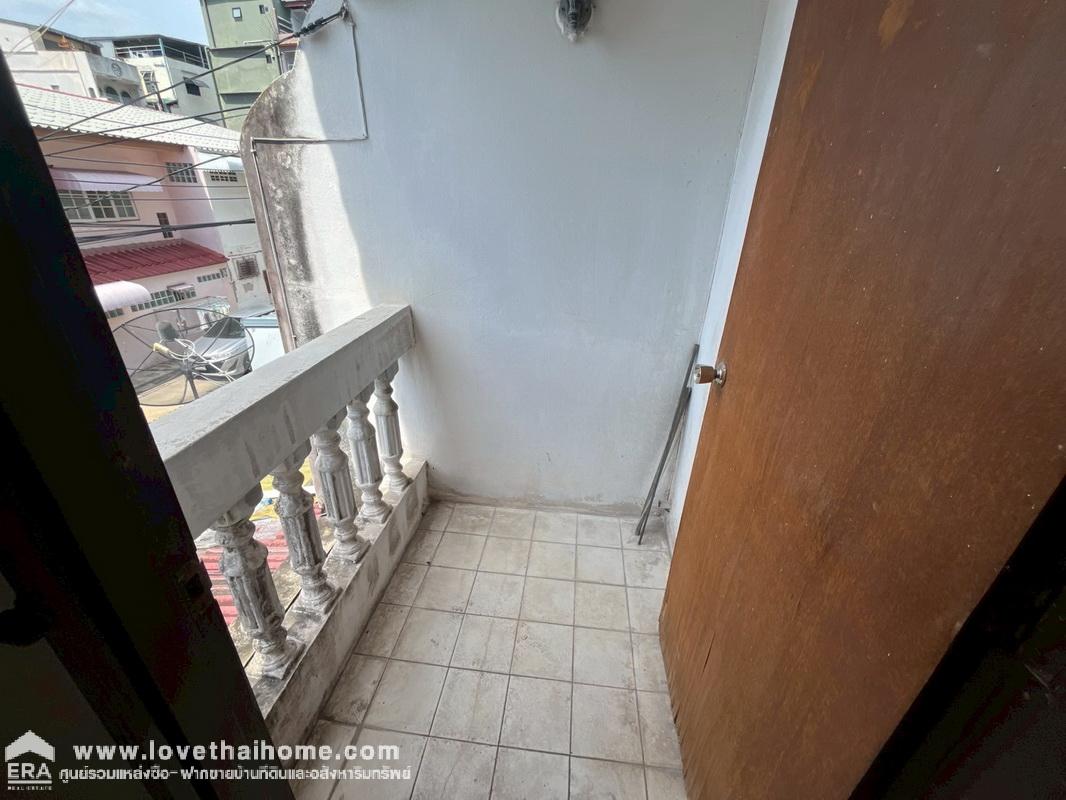 ขายทาวน์เฮ้าส์ 2 ชั้น ซอยประชาชื่นนนทบุรี6 หมู่บ้านแสนสุข พื้นที่ 17.5 ตรว. ทำเลดี ทำเลทอง เดินทางสะดวก ใกล้ม.ธุรกิจบัณฑิต ทาสีใหม่ทั้งหลัง ใกล้เดอะมอลล์ งามวงศ์วาน