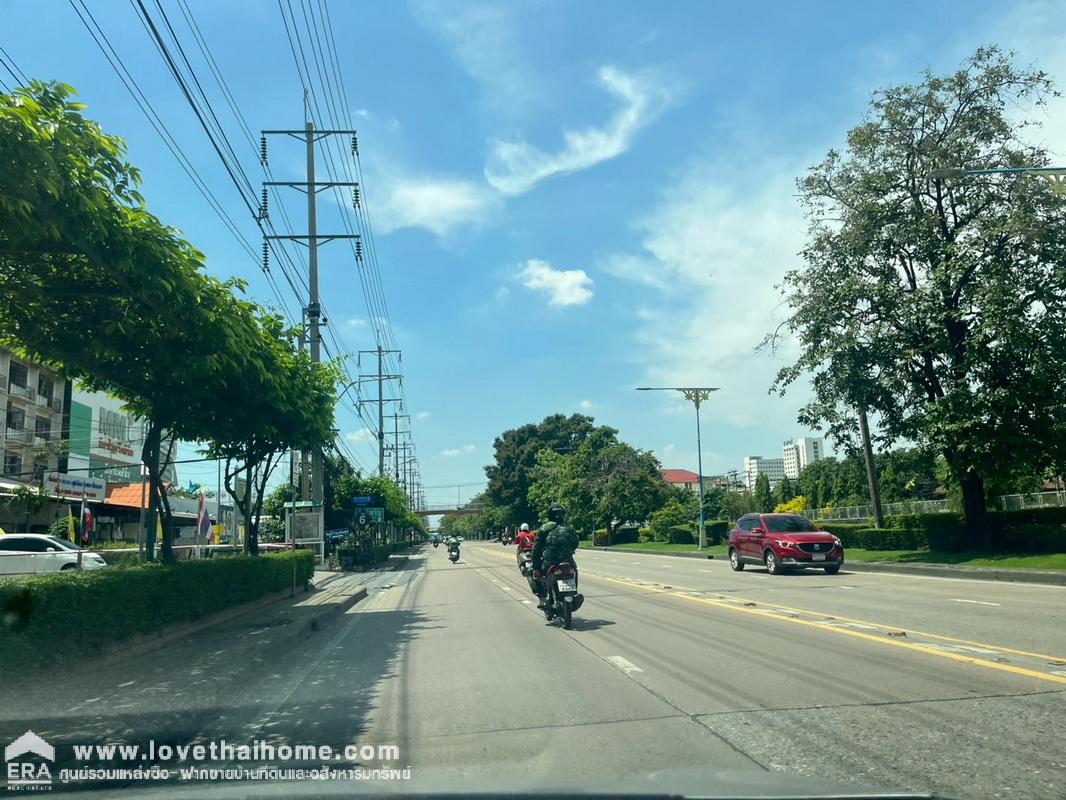 ขายทาวน์เฮ้าส์ 2 ชั้น ซอยประชาชื่นนนทบุรี6 หมู่บ้านแสนสุข พื้นที่ 17.5 ตรว. ทำเลดี ทำเลทอง เดินทางสะดวก ใกล้ม.ธุรกิจบัณฑิต ทาสีใหม่ทั้งหลัง ใกล้เดอะมอลล์ งามวงศ์วาน