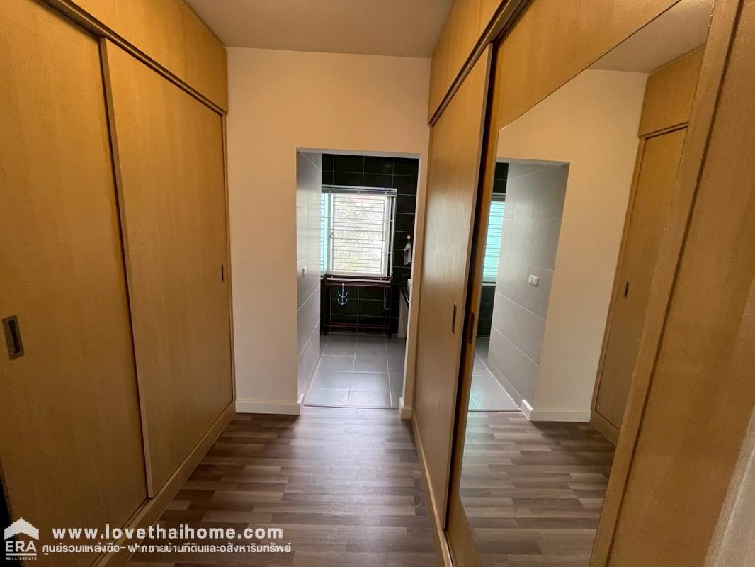 ขายทาวน์โฮม 3 ชั้น หมู่บ้านซิกเนเจอร์ รามอินทรา109 (Sixnature Ramintra109) ซ.พระยาสุเรนทร์24 หลังมุมสวย พื้นที่ 19.8 ตรว. บ้านพร้อมอยู่ แถมเฟอร์นิเจอร์ ลากกระเป๋าเข้าอยู่ได้เลย ราคาลดสุดๆ