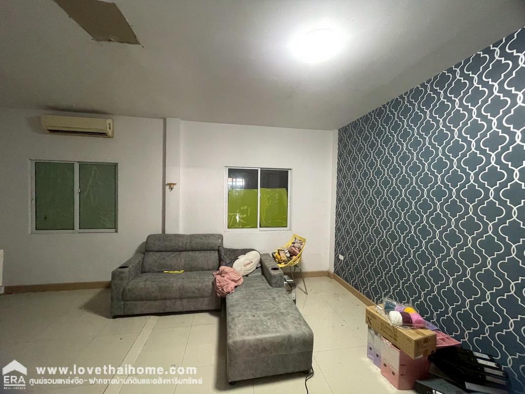 ขายด่วนทาวน์โฮม 2 ชั้น หมู่บ้านอาร์ เค พาร์ค406 รามอินทรา-คู้บอน ถ.เลียบคลองสอง พื้นที่ 51.2 ตรว. ขายถูกที่สุดในโครงการ ห่างจากป้อมยามเพียง 100 เมตร