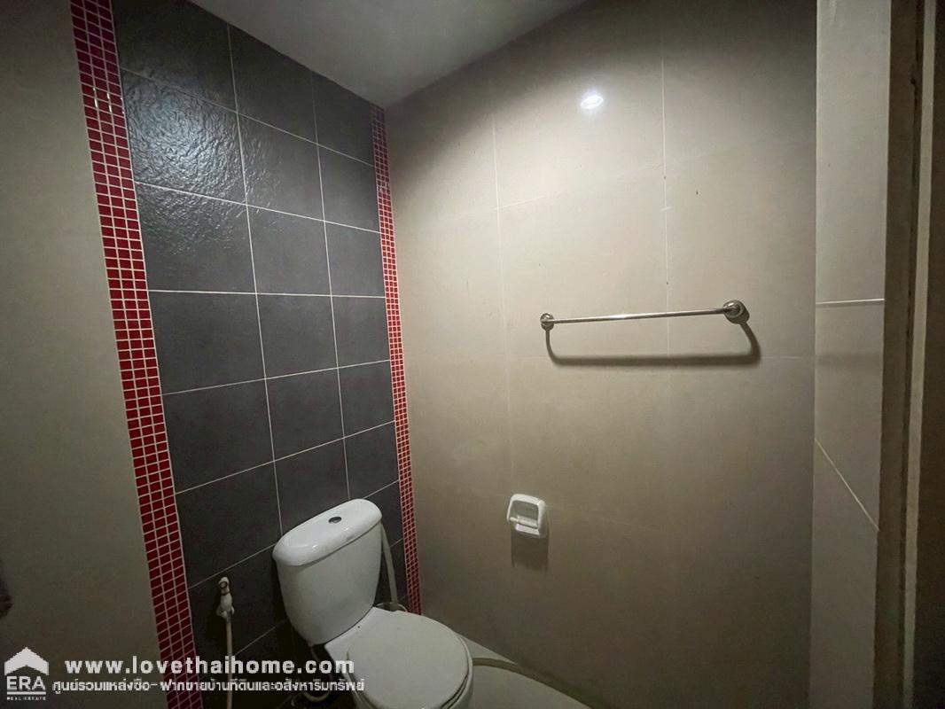 ขายด่วนทาวน์โฮม 2 ชั้น หมู่บ้านอาร์ เค พาร์ค406 รามอินทรา-คู้บอน ถ.เลียบคลองสอง พื้นที่ 51.2 ตรว. ขายถูกที่สุดในโครงการ ห่างจากป้อมยามเพียง 100 เมตร